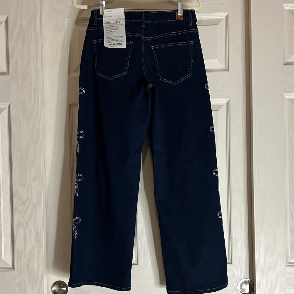 GOGO Jeans Mid-Rise Wide Leg Women's Jeans W/ Rhinestone Bows - Picture 5 of 13